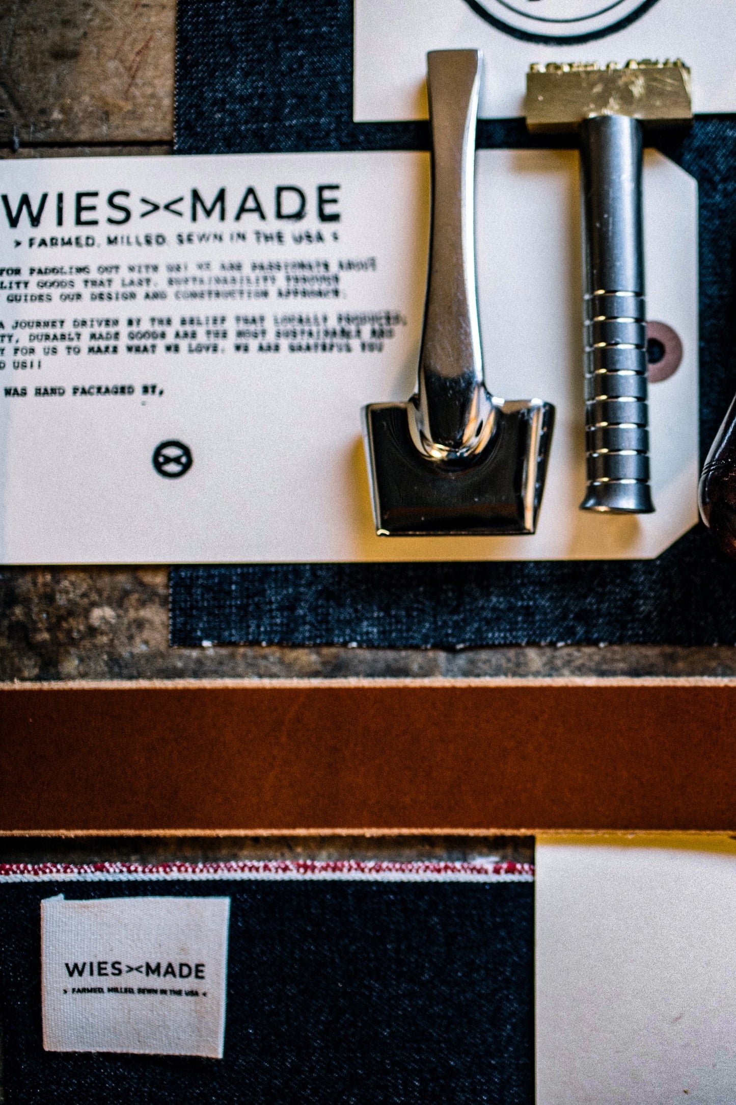 Bi-Fold Wallet Black | Horween Leather
