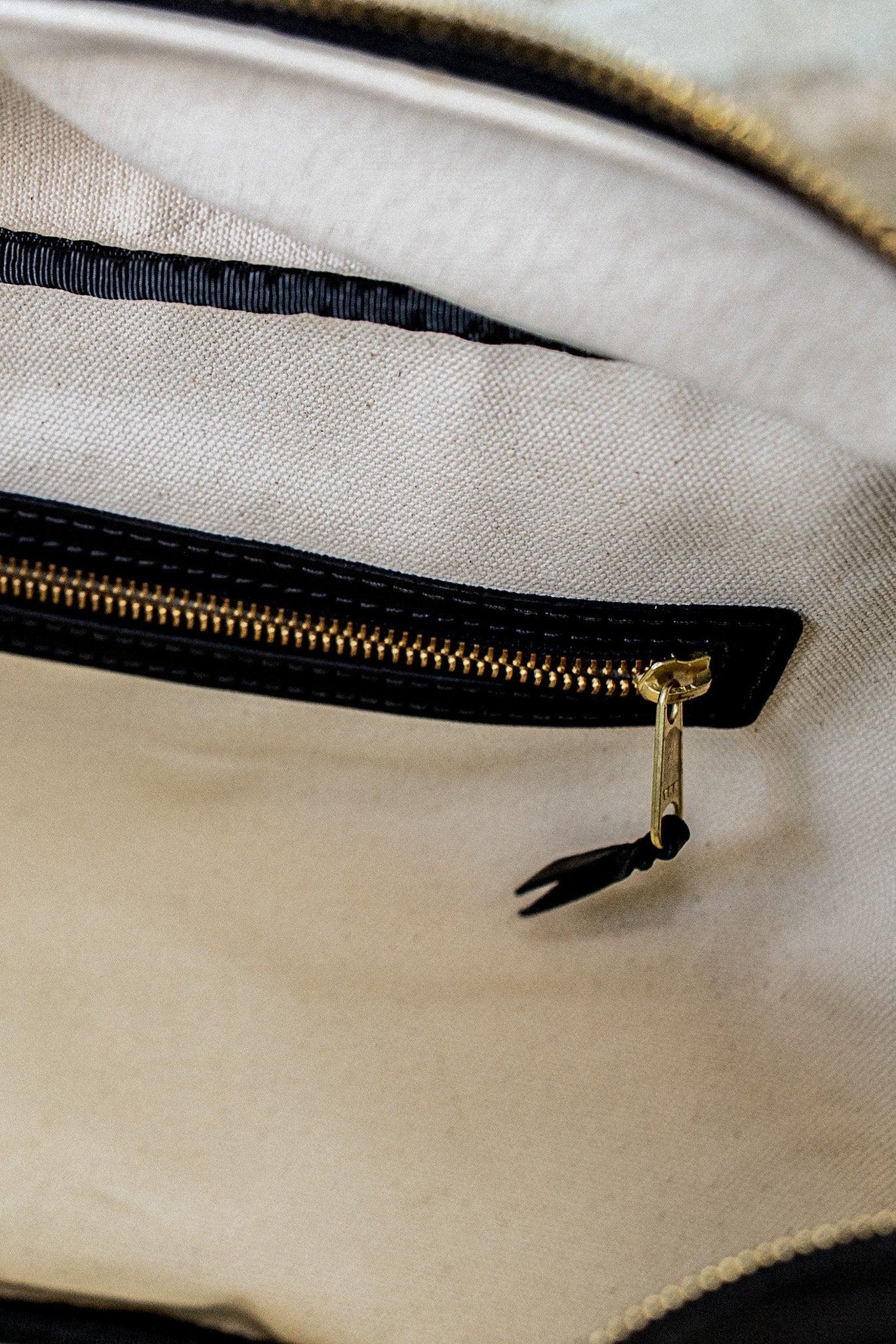Weekender Bag Black | Horween Leather