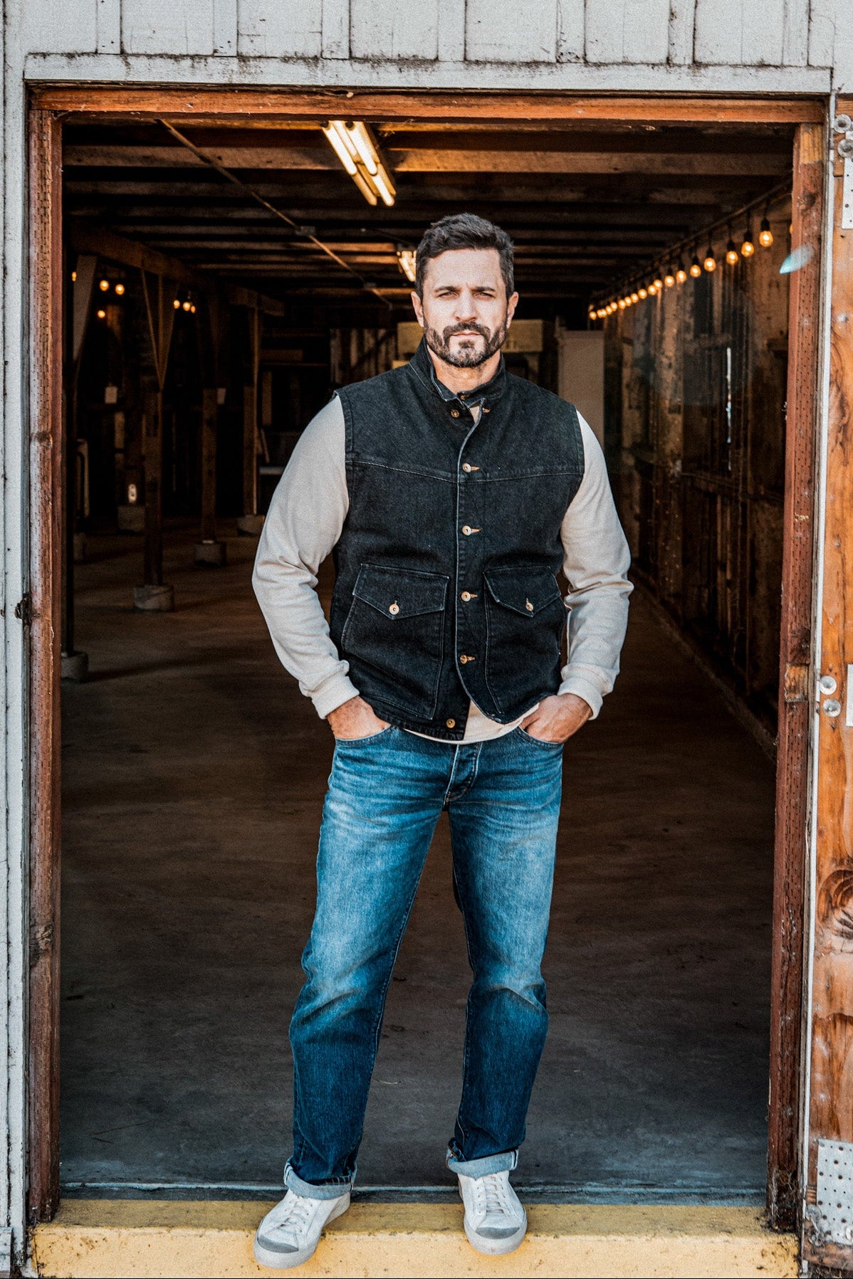 James Vest Black | 14oz Broken Twill Denim – WiesMade