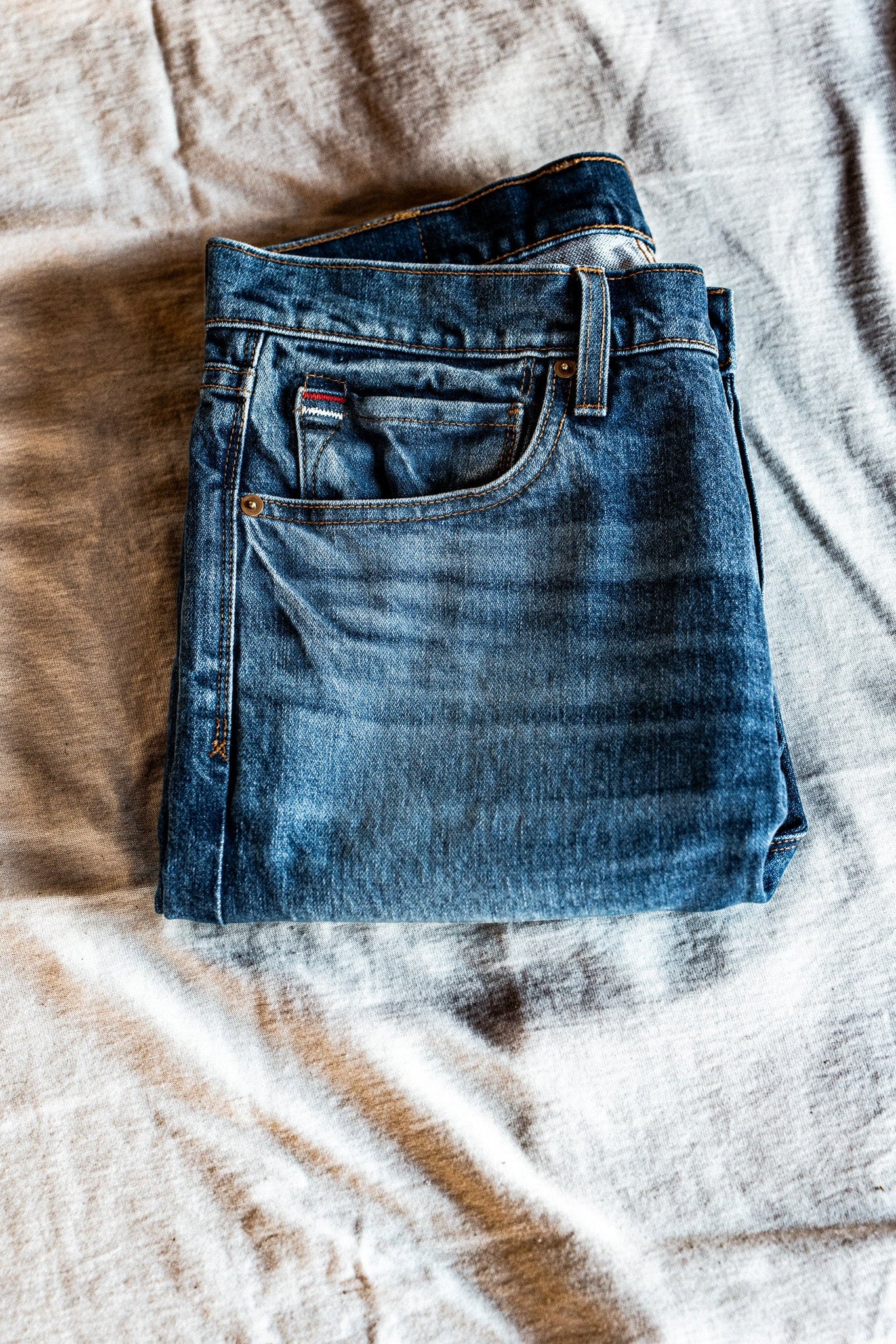 Sam Fit Jean | Salt Wash Standard Fit