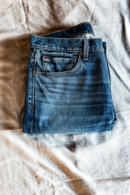 Sam Fit Jean | Salt Wash Standard Fit