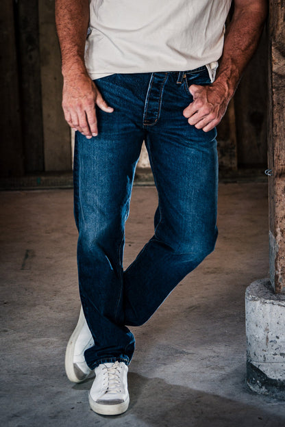 Sam Fit Jean | River Wash Standard Fit